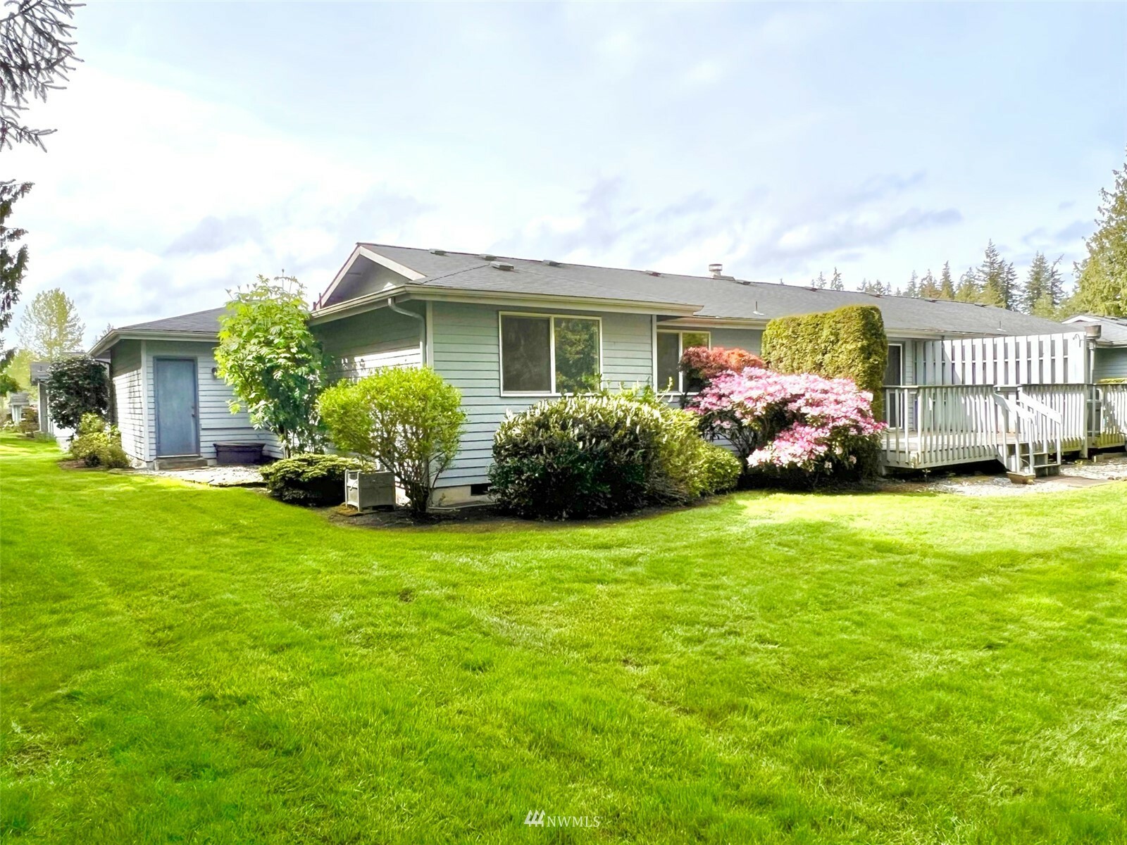 Property Photo:  2901 Club Court 316  WA 98273 