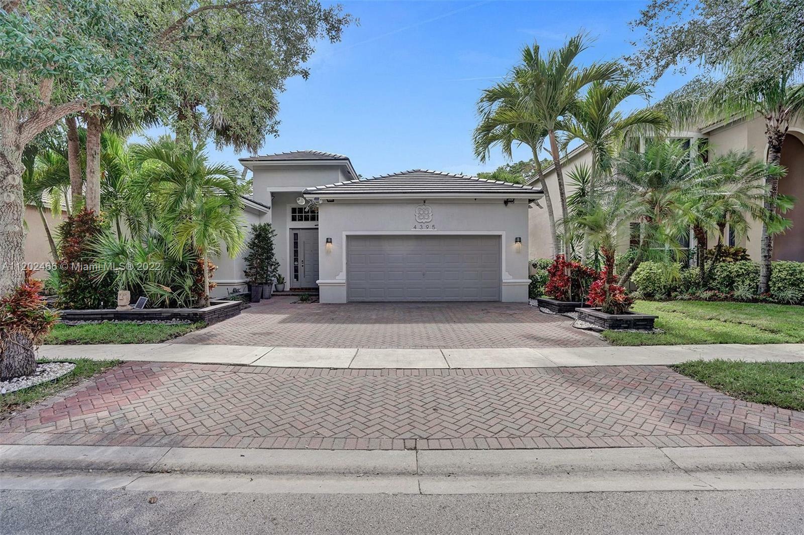 4395 W Whitewater Ave  Weston FL 33332 photo