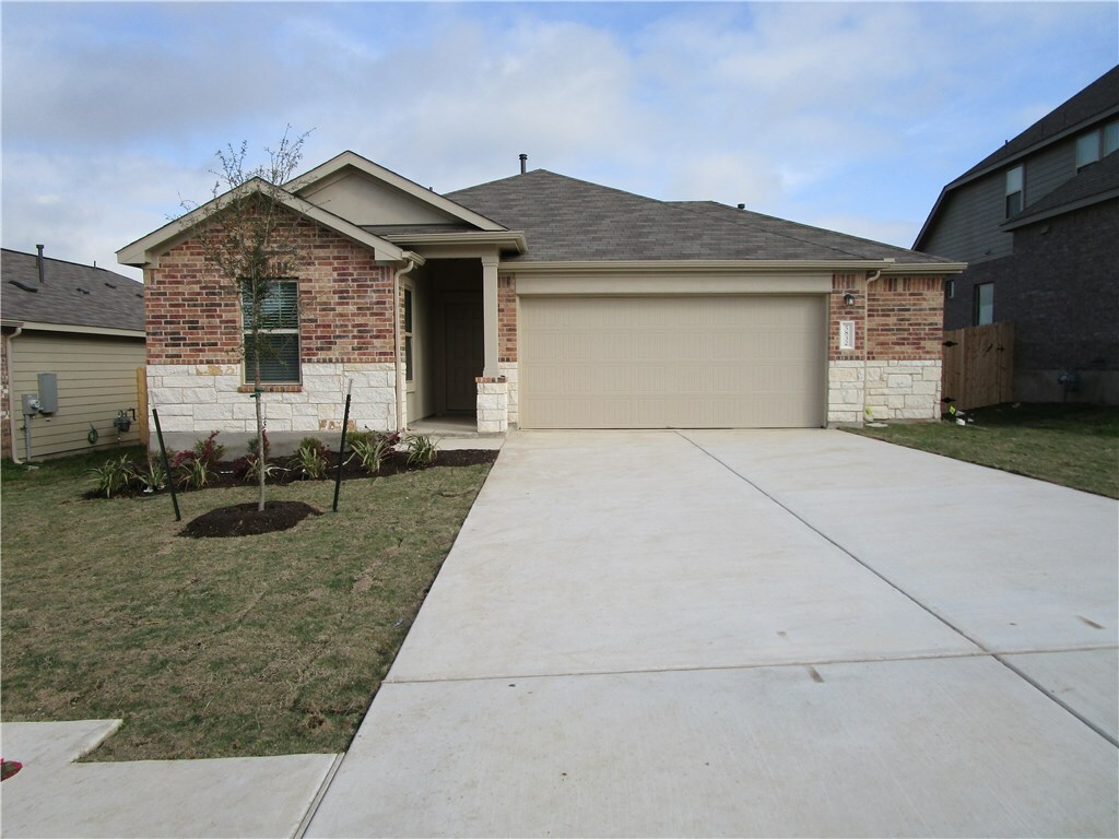 Property Photo:  5832 Bellissima Way  TX 78665 