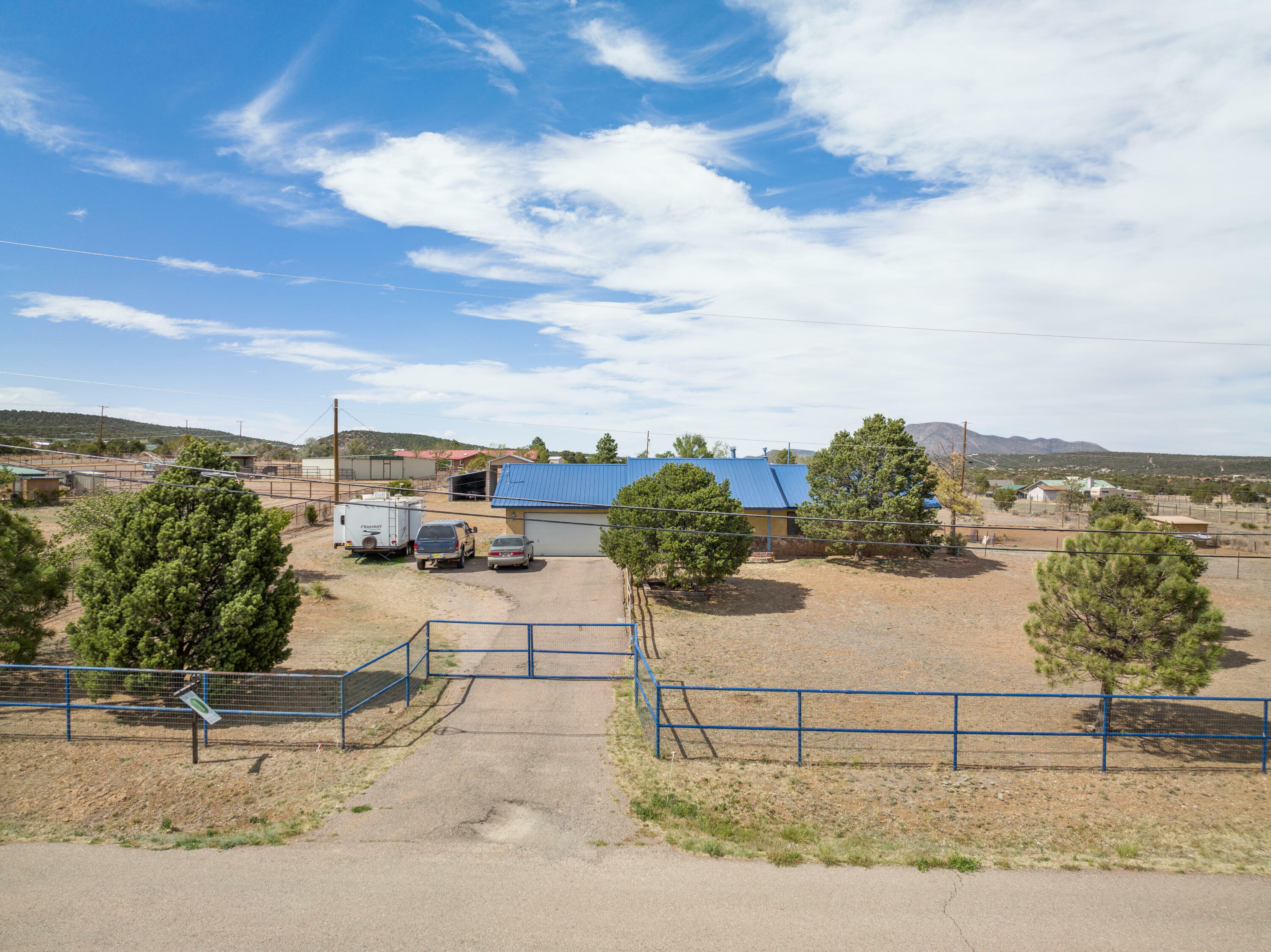 Property Photo:  5 McCall Loop  NM 87015 