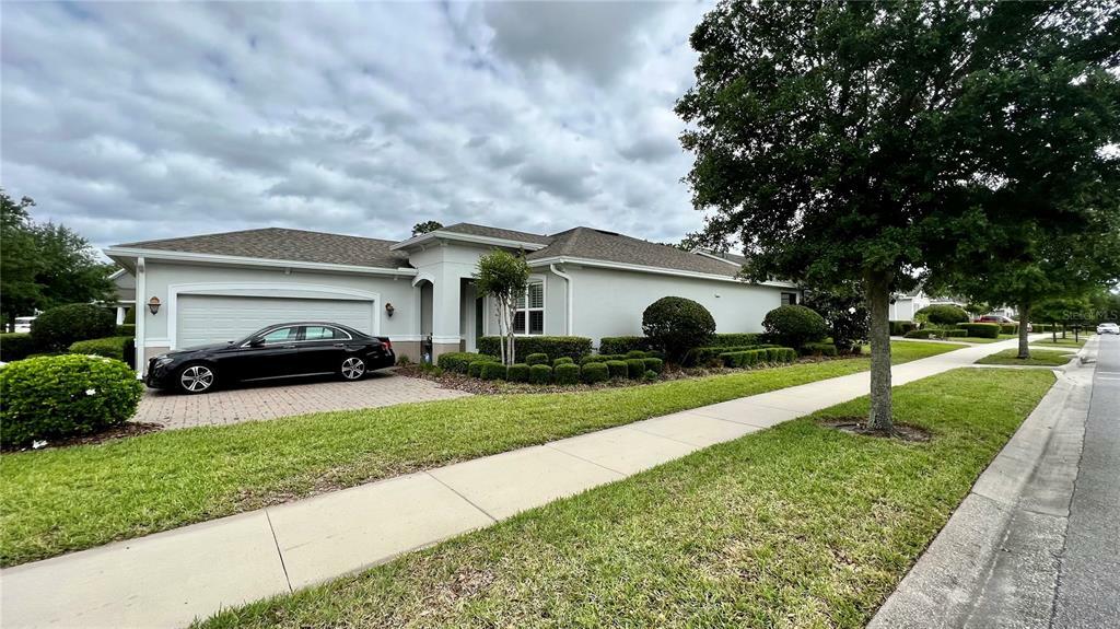 Property Photo:  132 Amanthus Court  FL 32724 