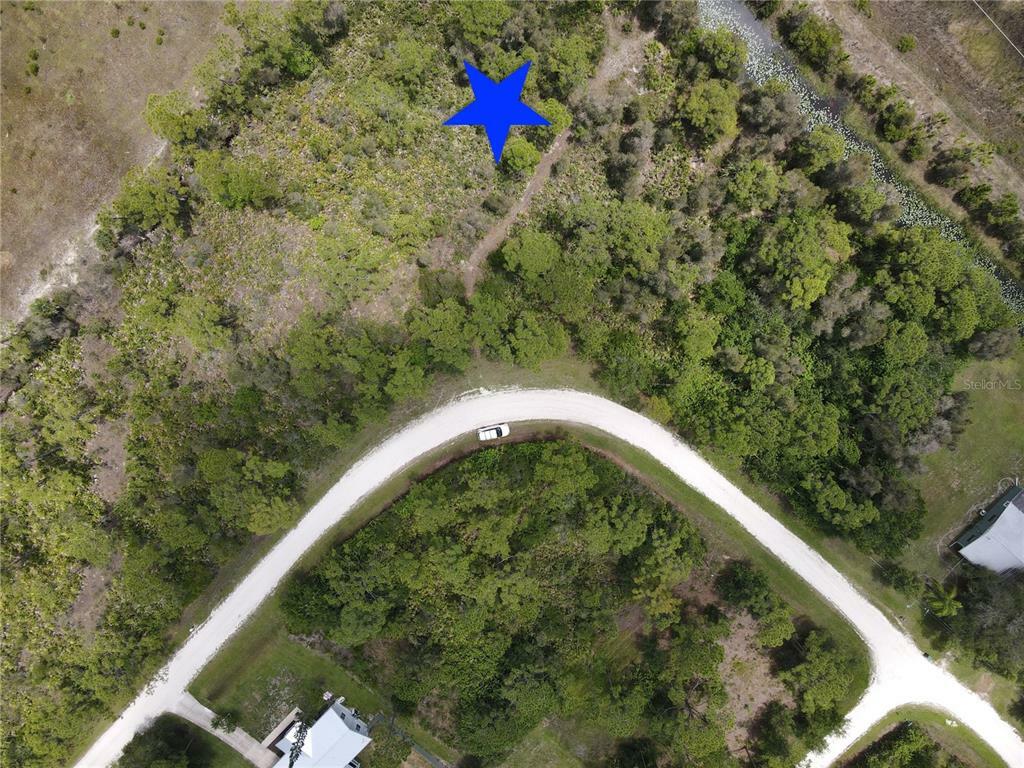 Property Photo: 12262 Caravan Drive FL 33955