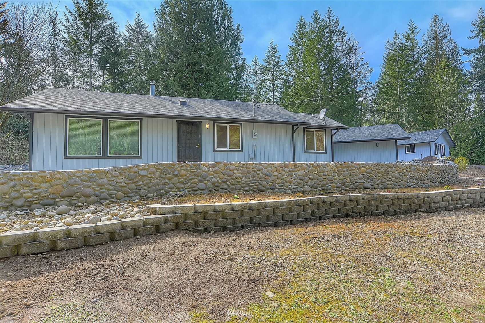 Property Photo:  7441 Rainier Road SE  WA 98513 