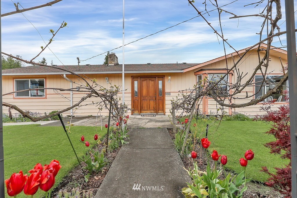 Property Photo: 188 S Naches Street WA 98321