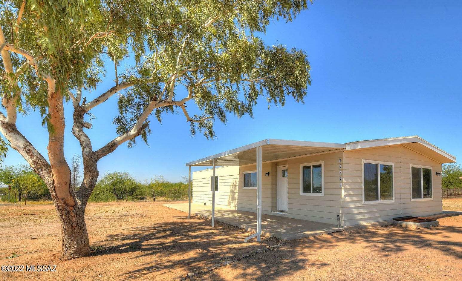 Property Photo: 16971 W Placita Astrid AZ 85653