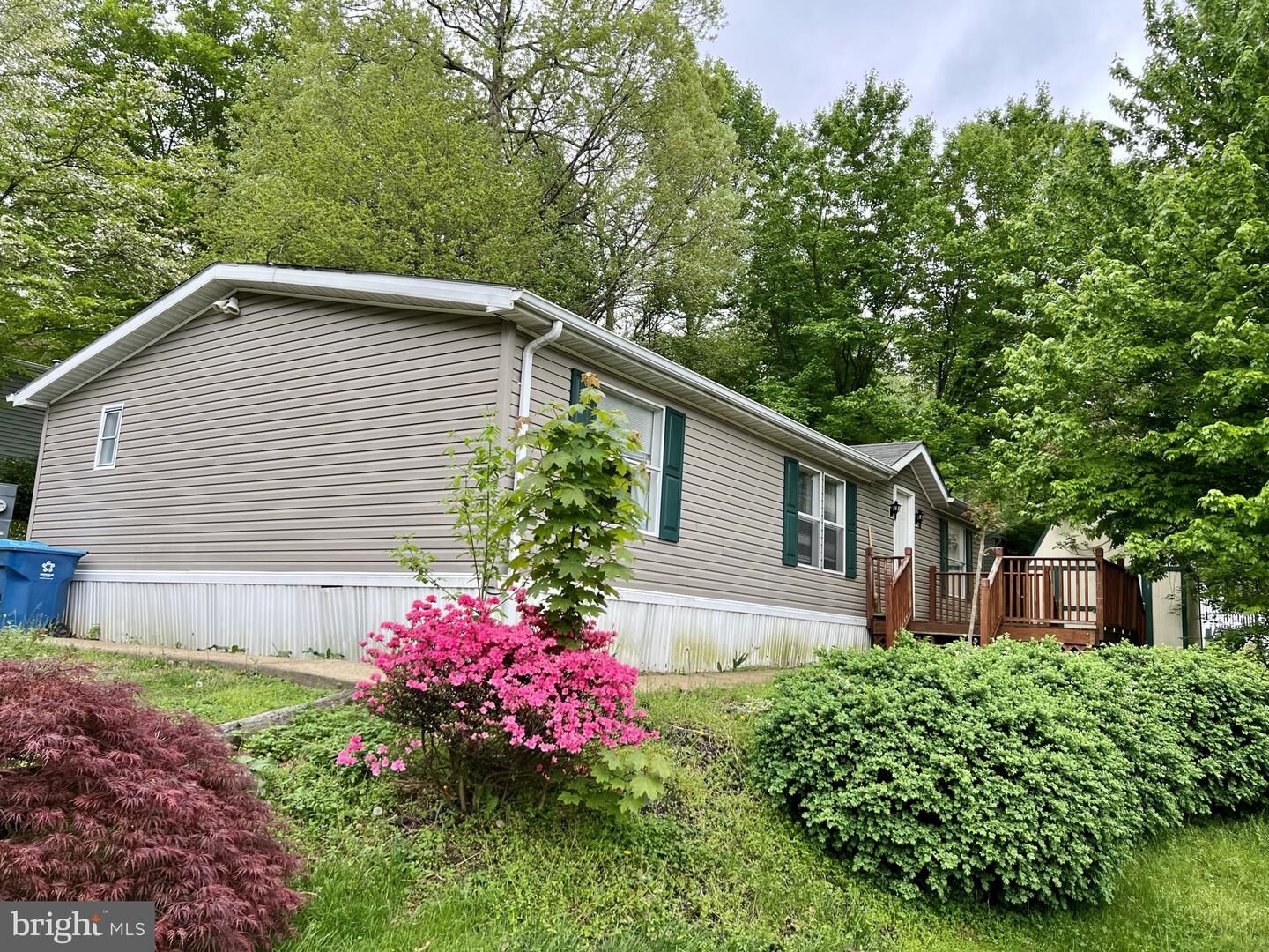 Property Photo: 8 Red Oak Drive PA 19362