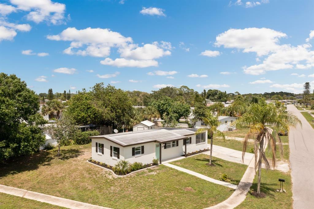 Property Photo:  8584 Cristobal Avenue  FL 34287 