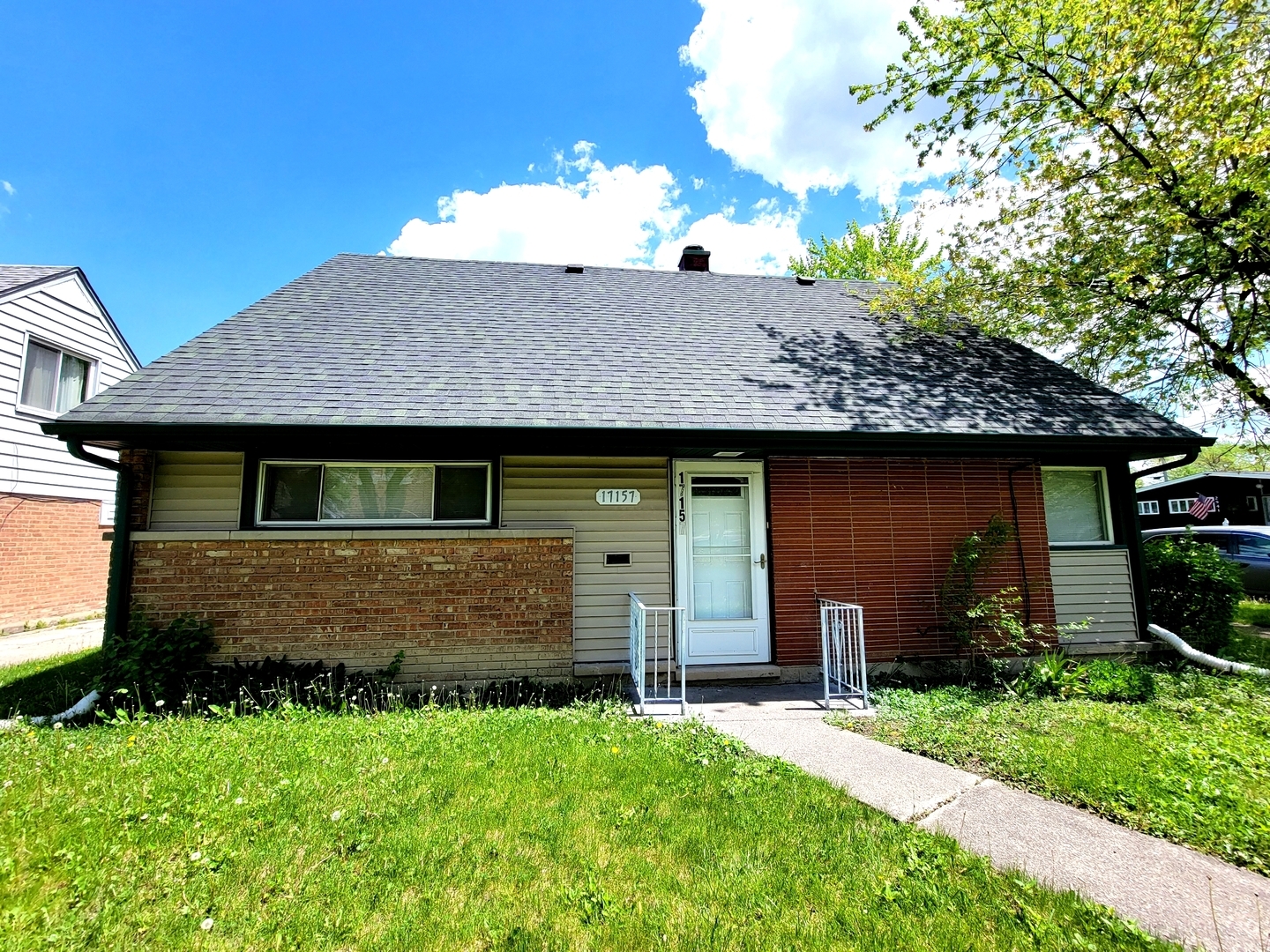 Property Photo:  17157 Ridgewood Avenue  IL 60438 