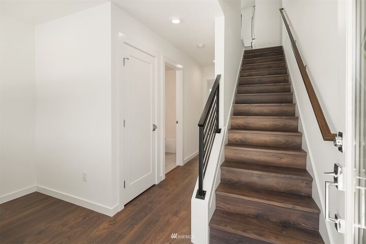 Property Photo: 1334 E Spring Street WA 98122