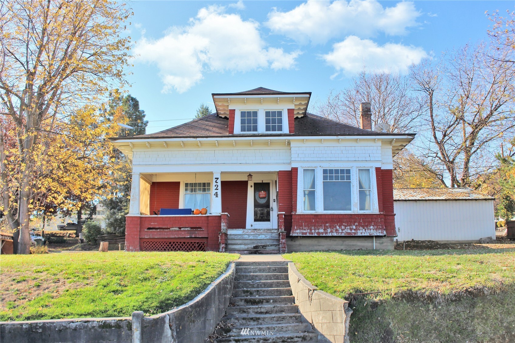 Property Photo: 724 College Street OR 97862