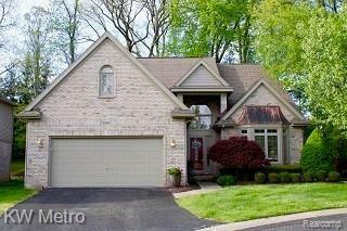 Property Photo:  35637 N Cross Crk  MI 48331 