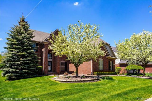 Property Photo:  30479 Pennington Lane  MI 48377 