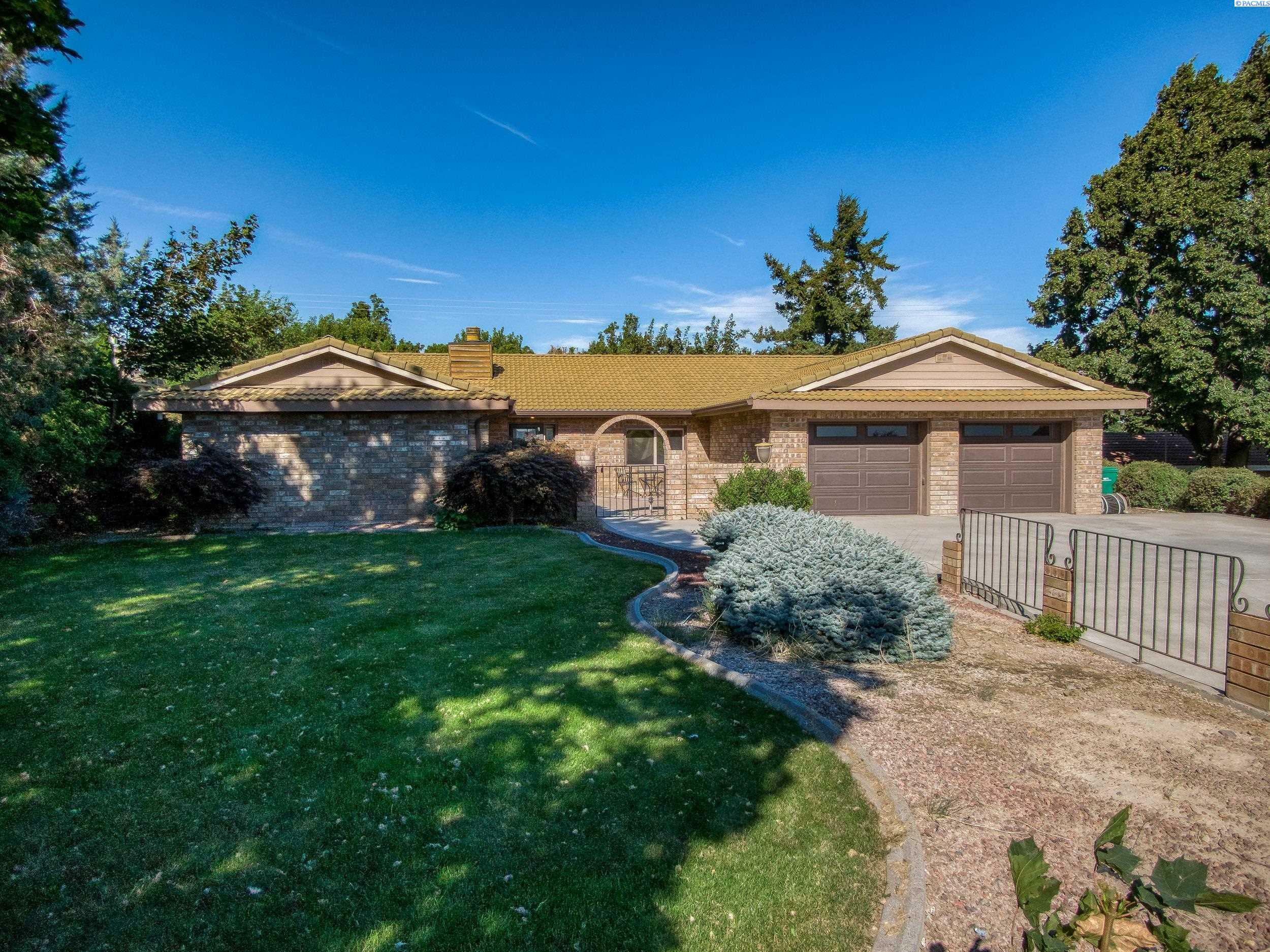 Property Photo:  4504 S Rainier Ct  WA 99337 