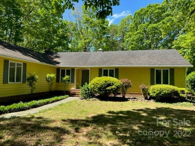 Property Photo:  1402 Hickory Woods Drive  NC 28112 