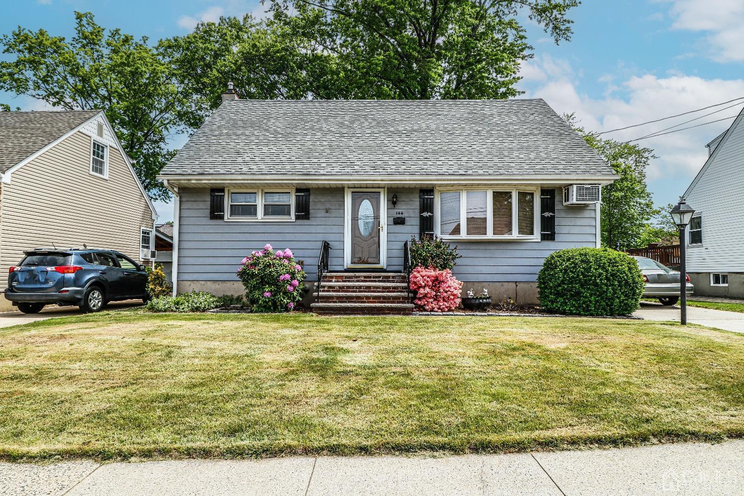 Property Photo:  144 Pleasant Avenue  NJ 08830 