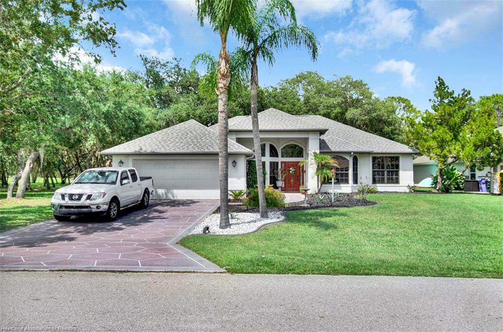 Property Photo:  5055 Strafford Oaks Drive  FL 33875 