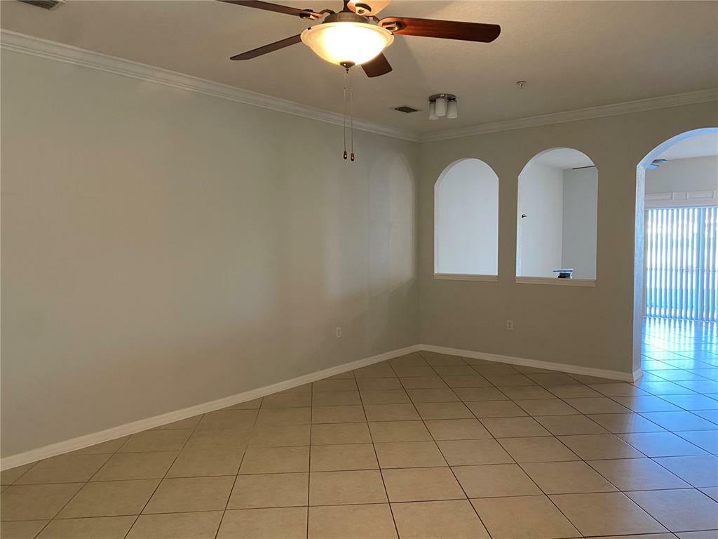 Property Photo:  3572 Parkridge Circle 30-102  FL 34243 