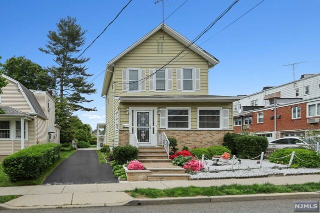 Property Photo:  528 Ryerson Avenue  NJ 07075 