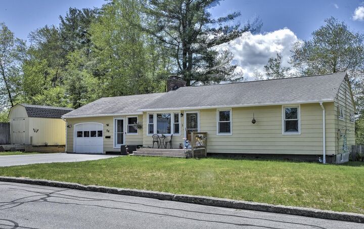 Property Photo: 5 W Diane Drive NH 03431