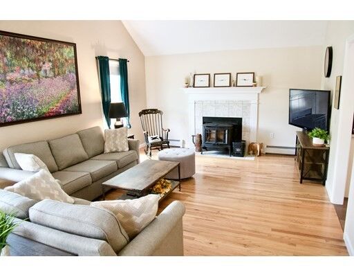Property Photo:  17 Valente Dr  MA 01604 
