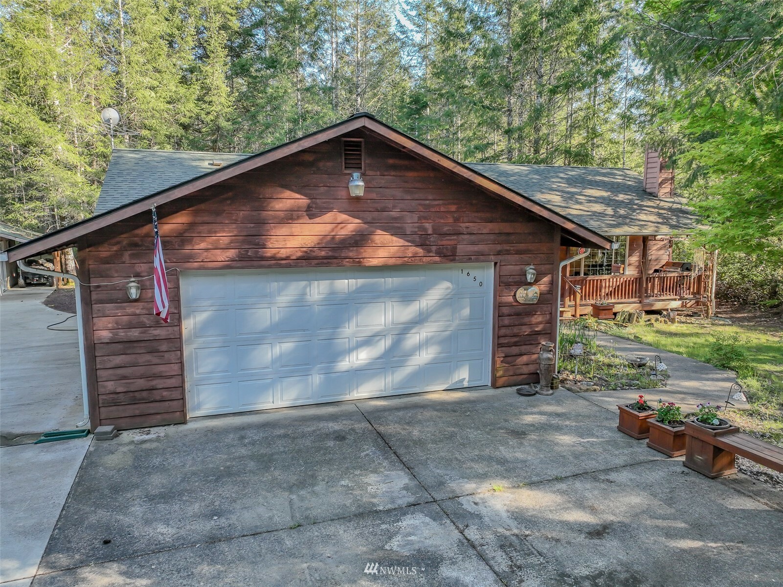 Property Photo: 1650 E Jensen Road WA 98584