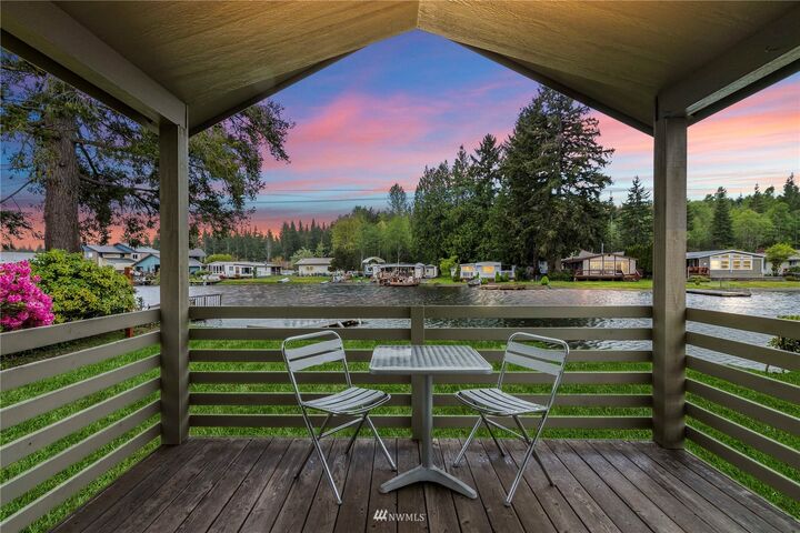Property Photo: 800 SE Crescent Drive WA 98584