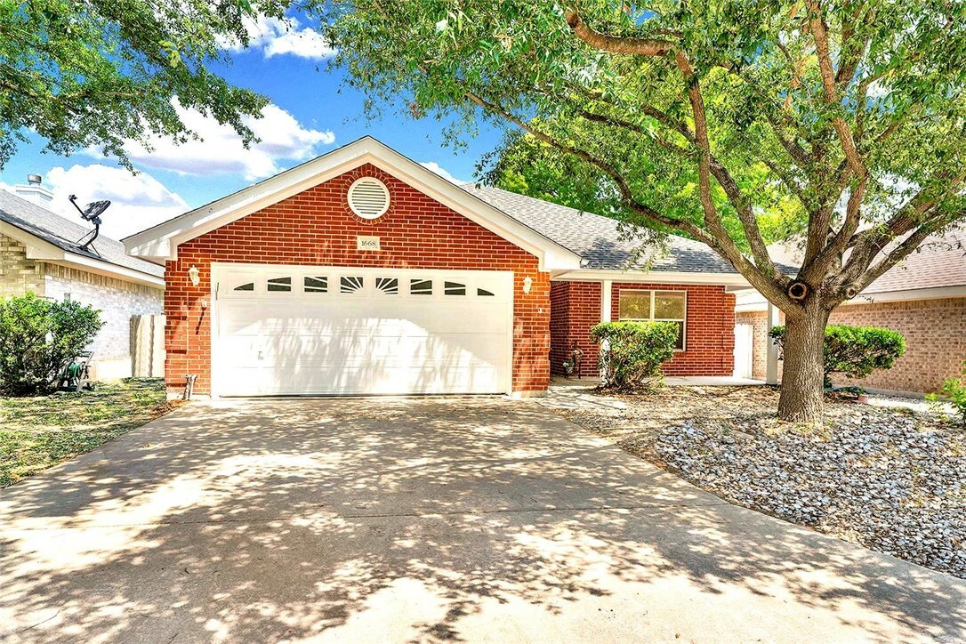 Property Photo:  1668 Kimberly Dawn Drive  TX 78130 