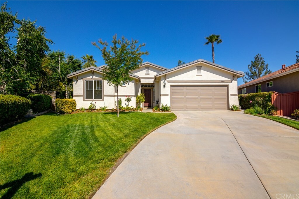 Property Photo:  39481 Chappellet Circle  CA 92563 