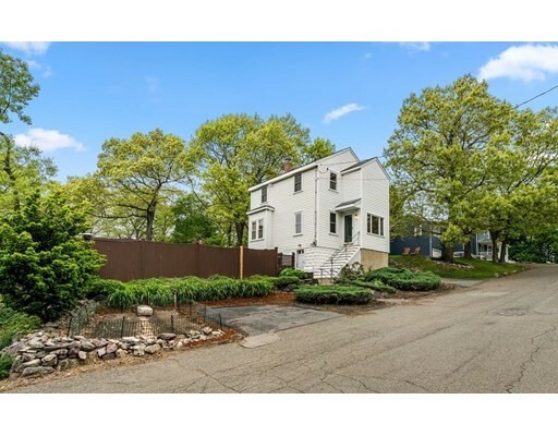 Property Photo:  8 Hillcrest Street  MA 01906 