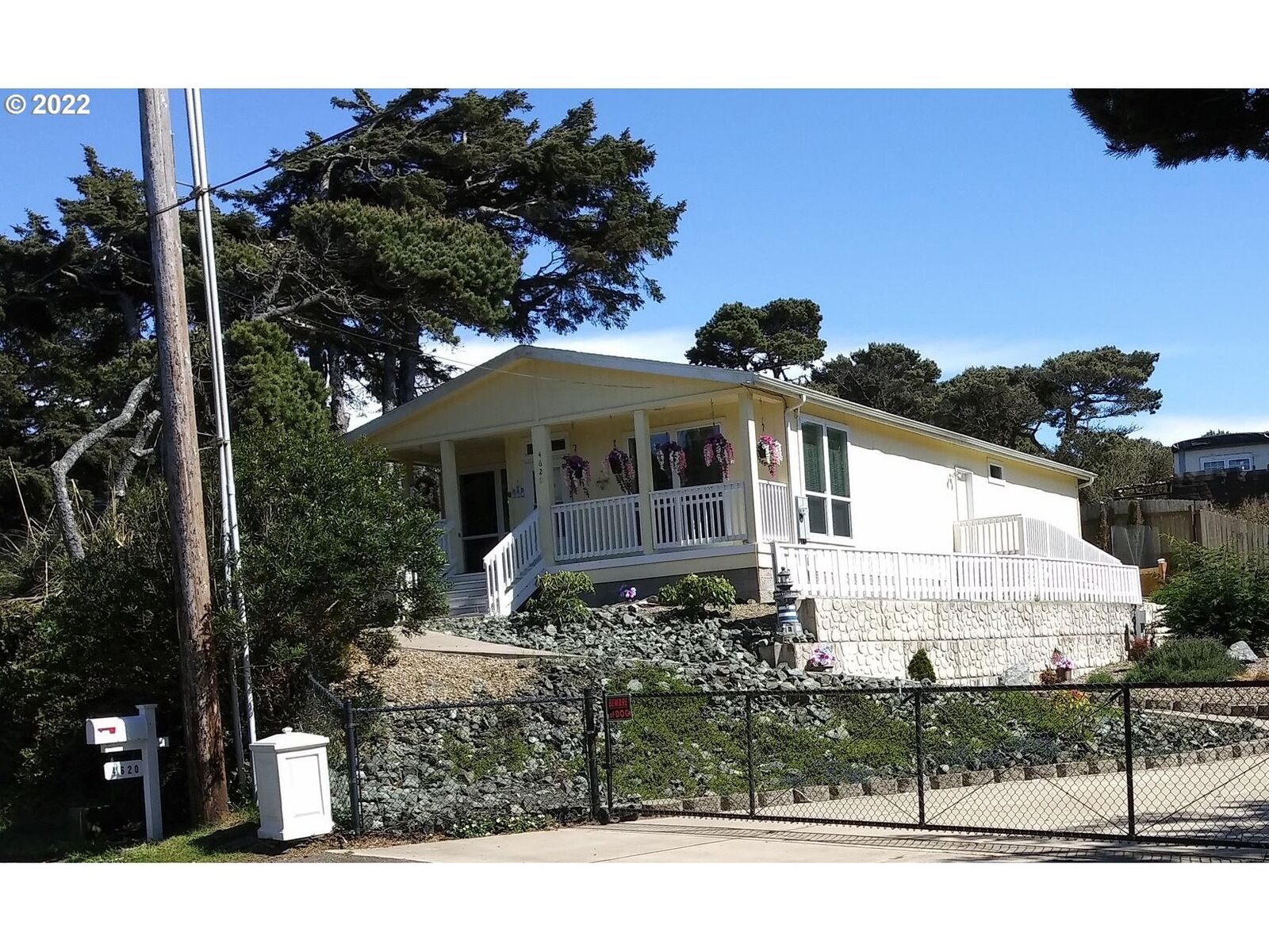 Property Photo: 4620 Joshua Ln OR 97439