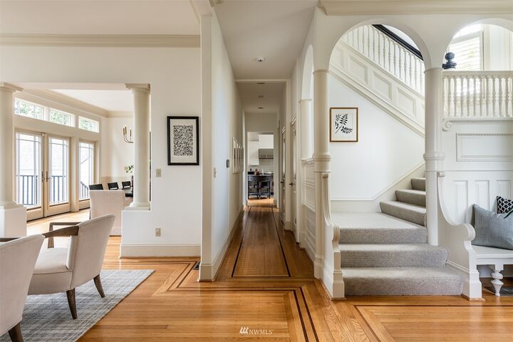 Property Photo:  830 35th Avenue  WA 98122 