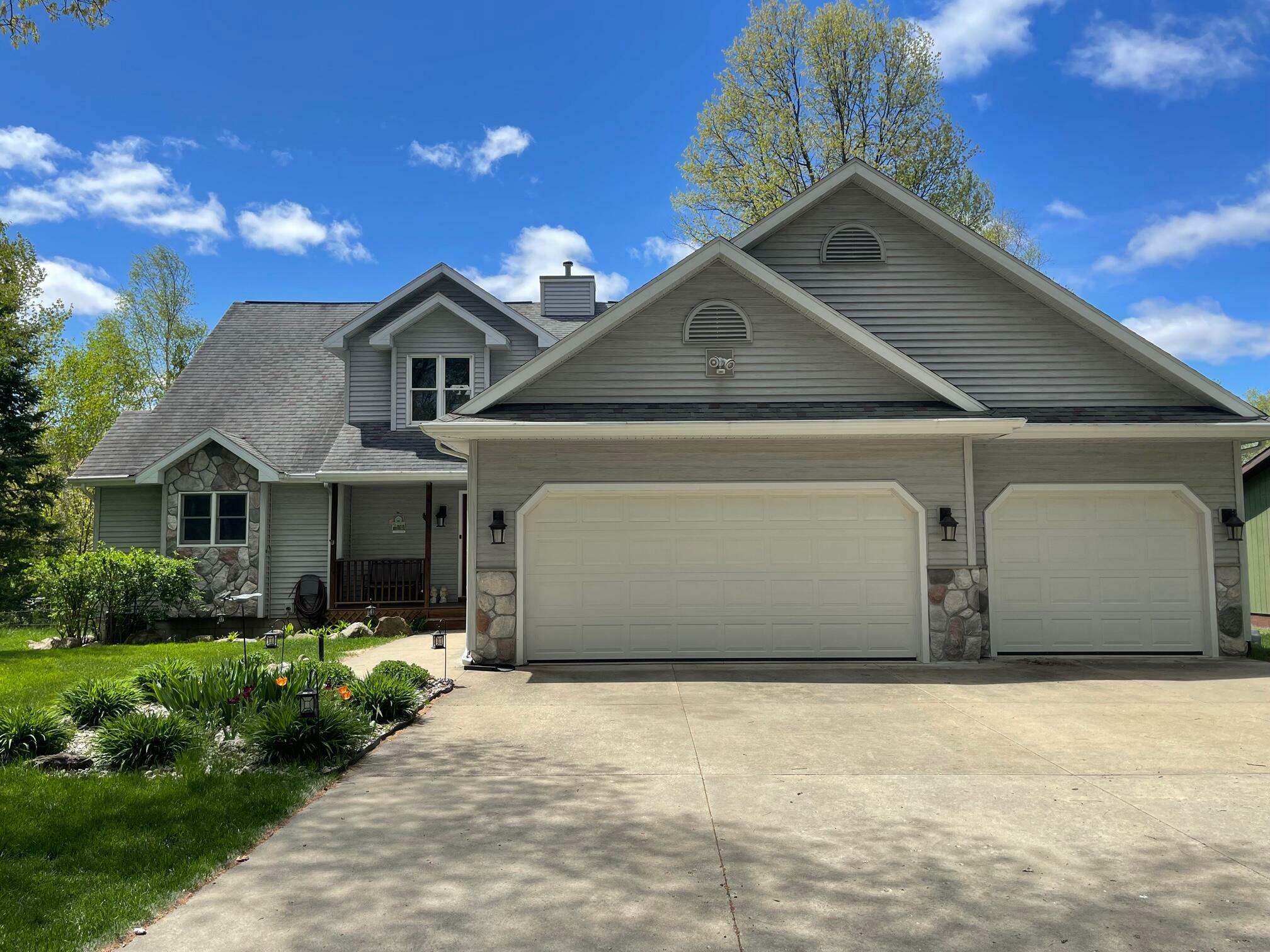 1351 Springwood Drive  Prudenville MI 48651 photo
