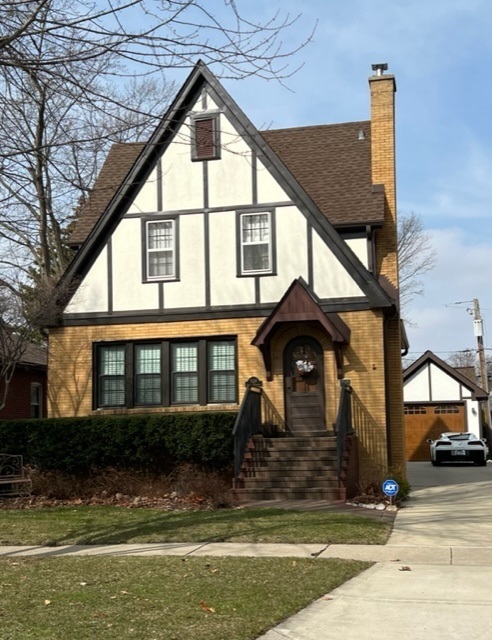 Property Photo: 524 S Highland Avenue IL 60005