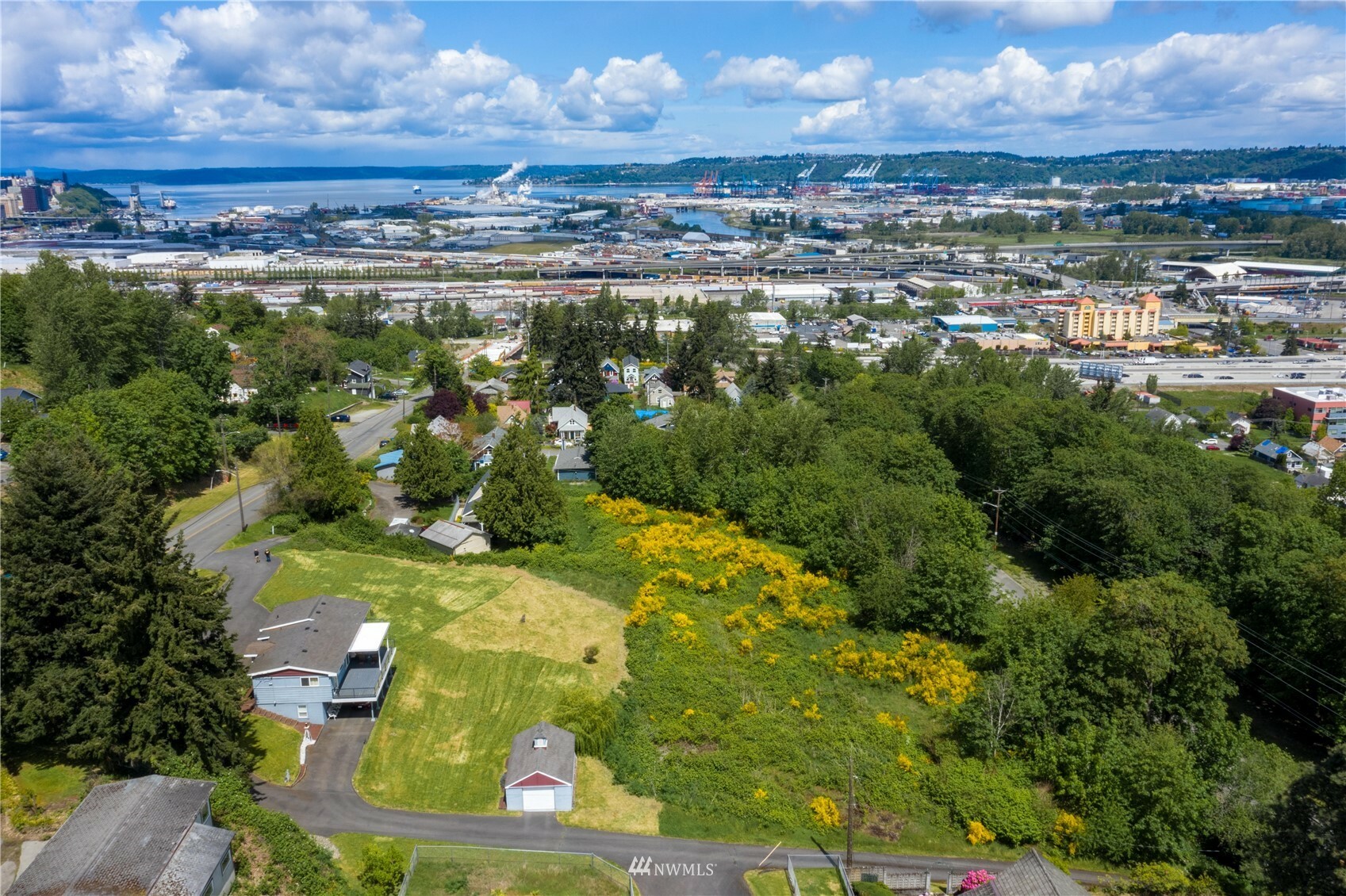 Property Photo:  3102 E M Street  WA 98404 