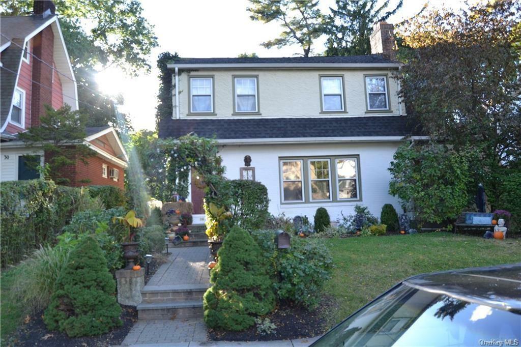 Property Photo:  26 Oakdale Avenue  NY 10801 