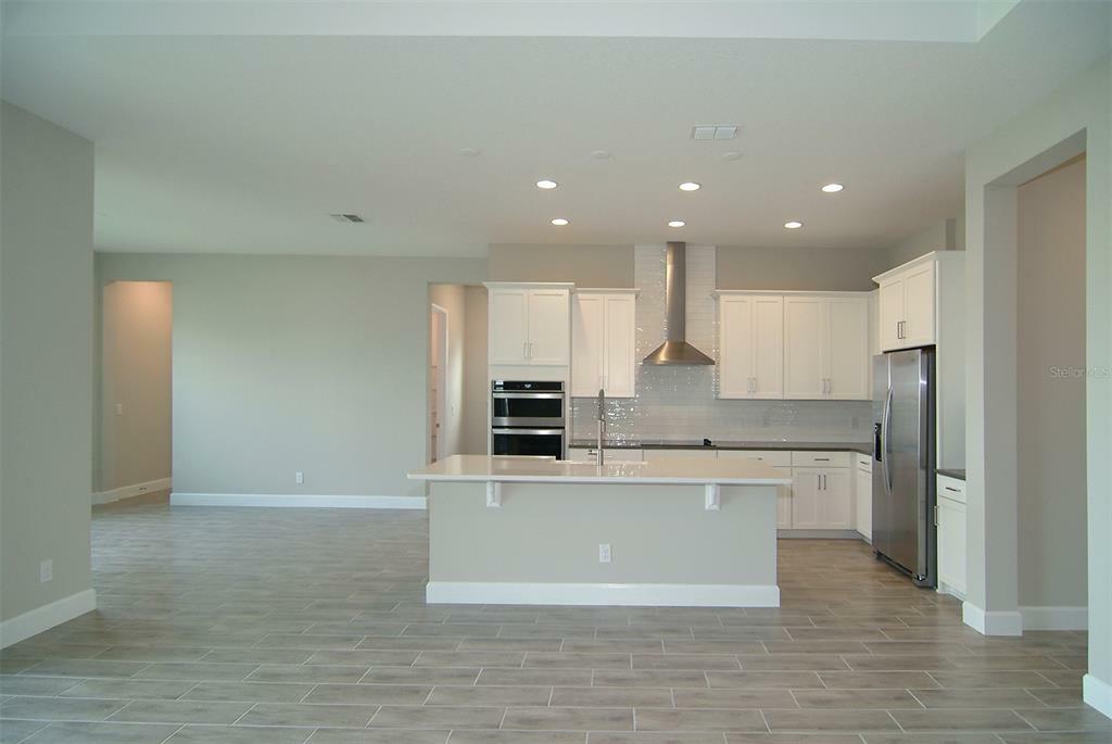 Property Photo:  19077 Blueleaf Street  FL 32827 