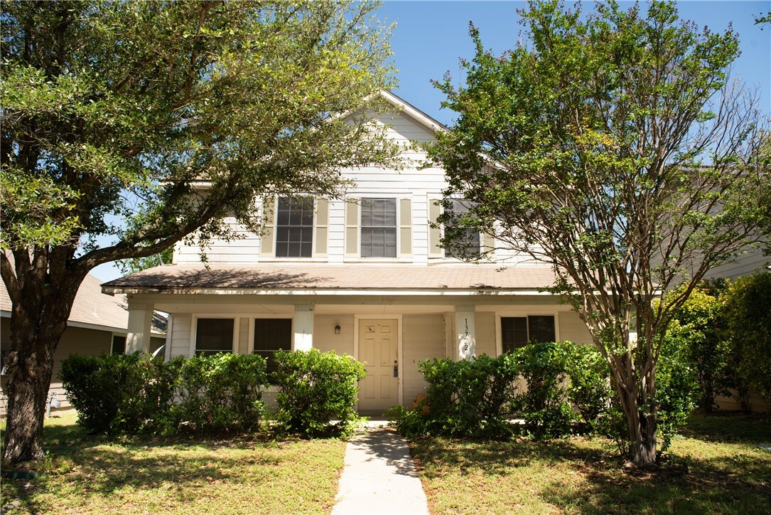 Property Photo:  13722 Spring Heath Road  TX 78660 