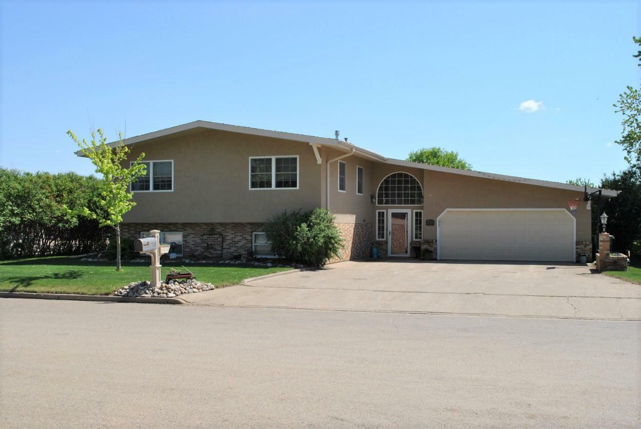 Property Photo:  270 3rd Avenue N  ND 58421 