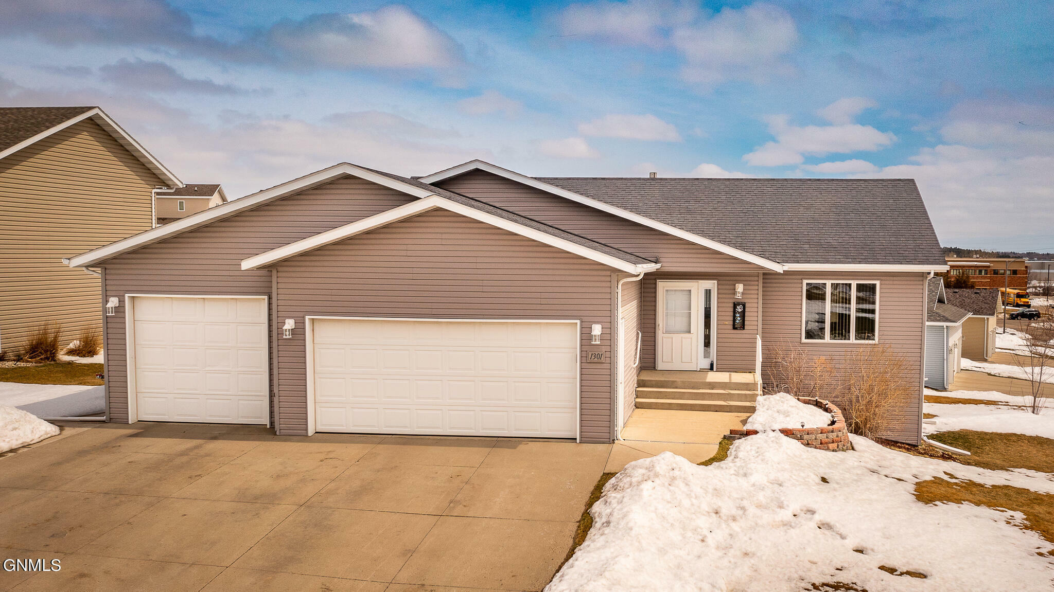 Property Photo:  1301 Sorrento Circle  ND 58503 