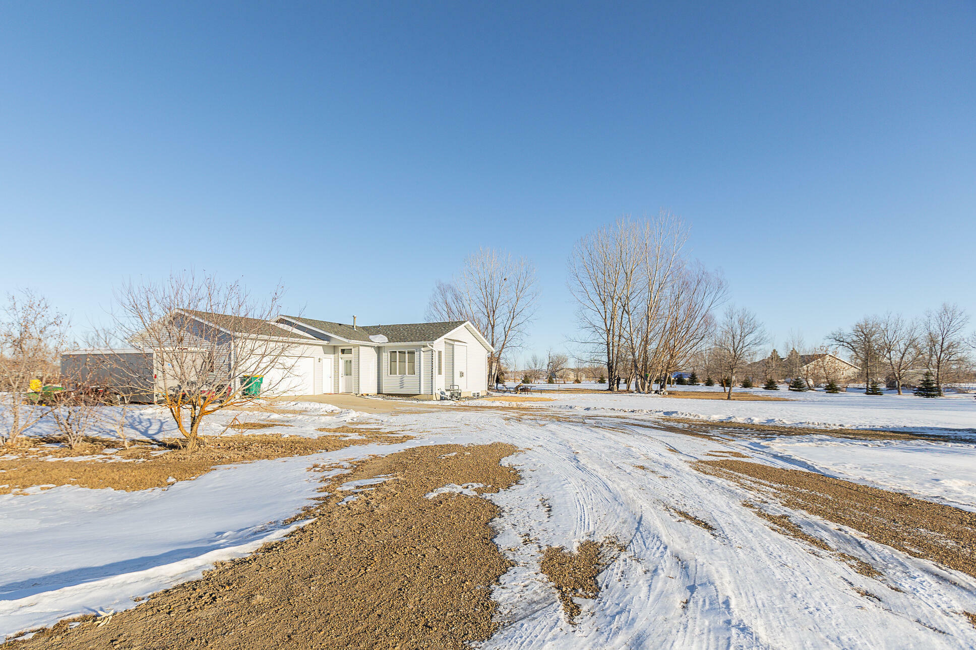 Property Photo:  8603 Wood Lane  ND 58503 