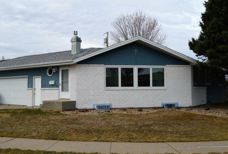 Property Photo:  1232 N 28th Street  ND 58501 