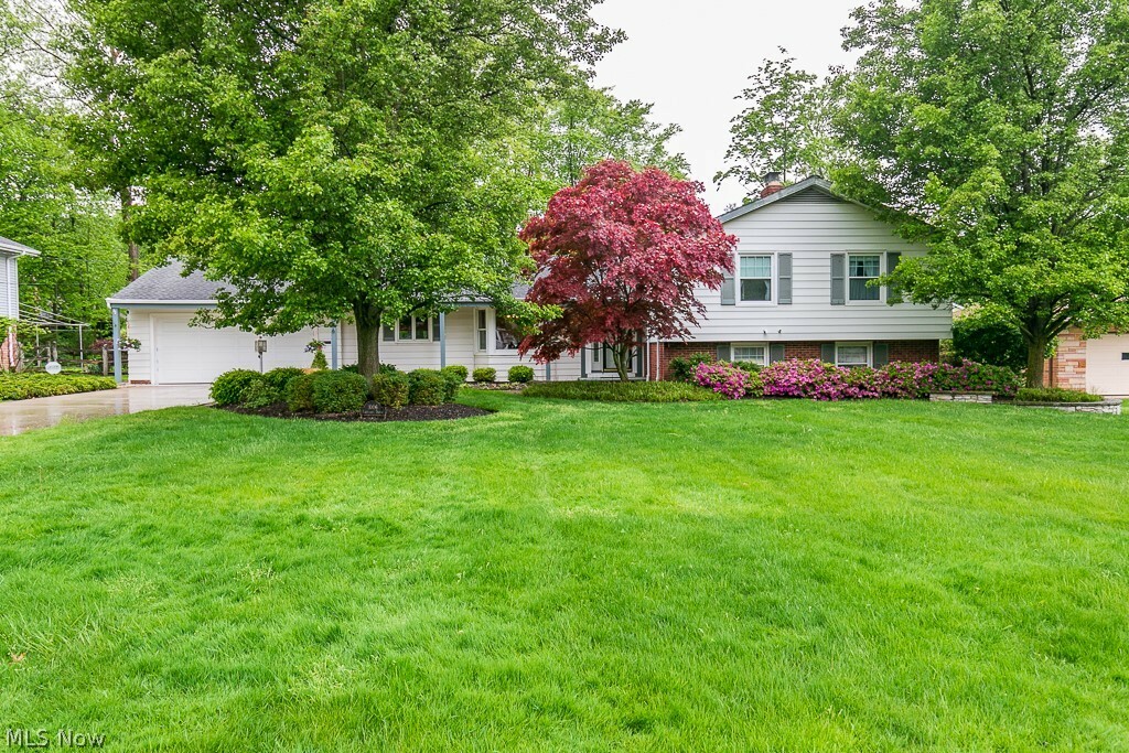 Property Photo:  1006 Eastlawn Drive  OH 44143 