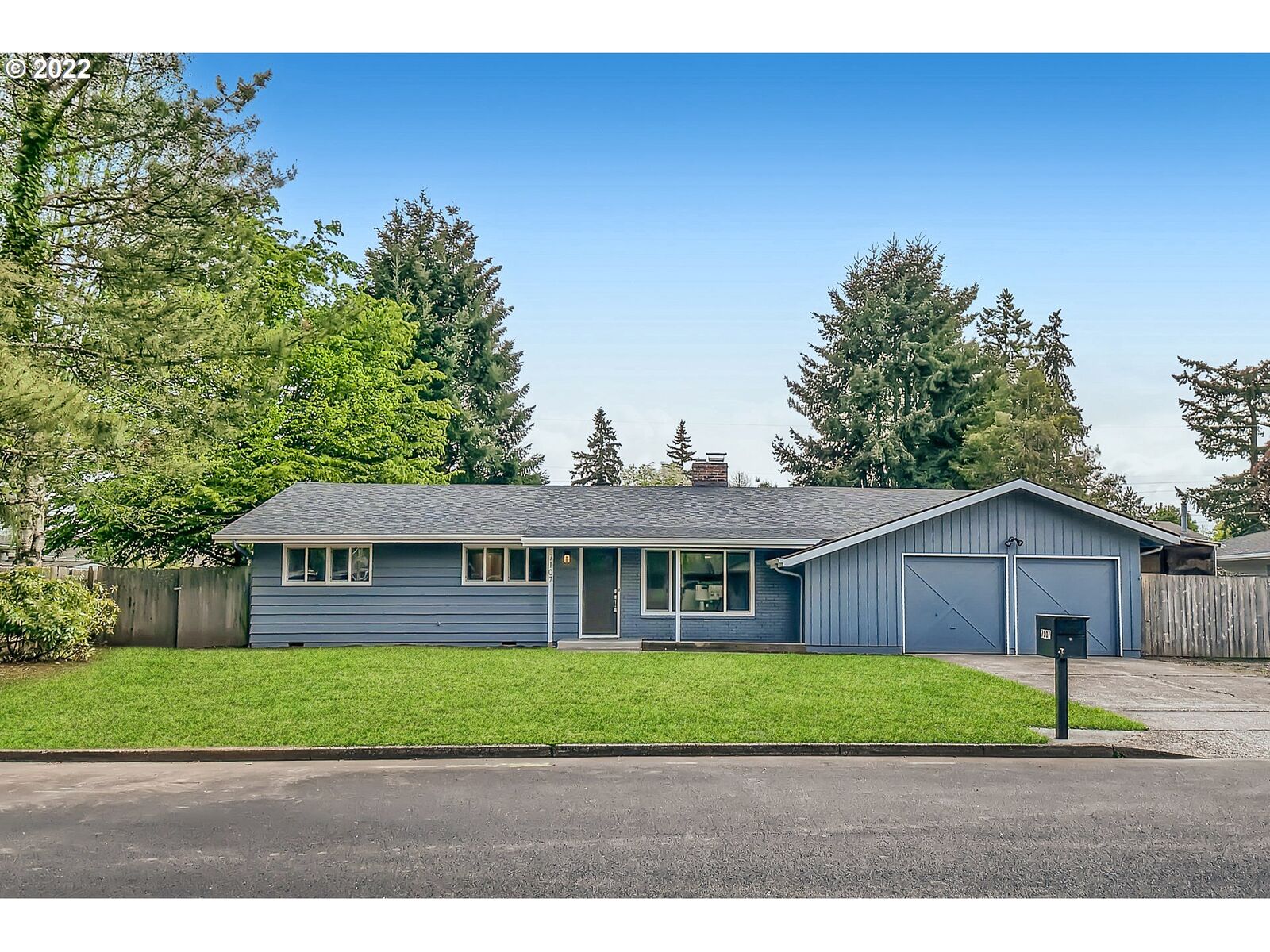 Property Photo:  7107 Kansas St  WA 98664 