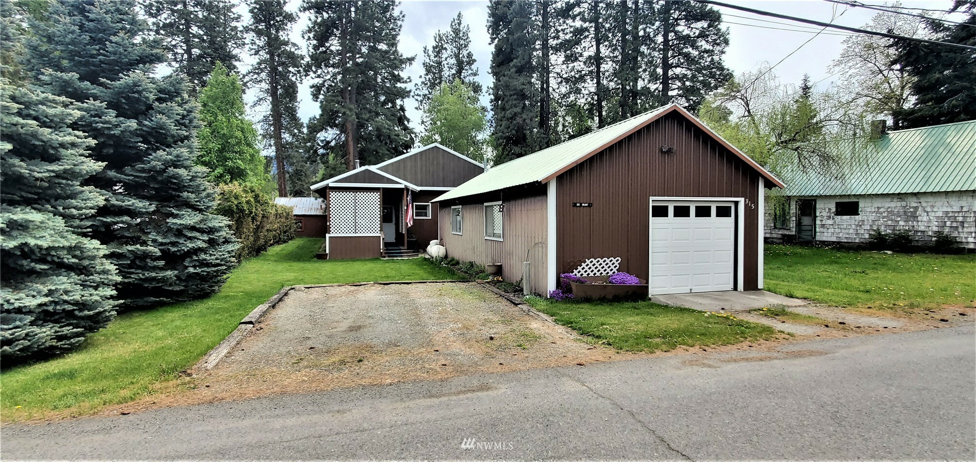 Property Photo:  315 Grant Street  WA 98922 