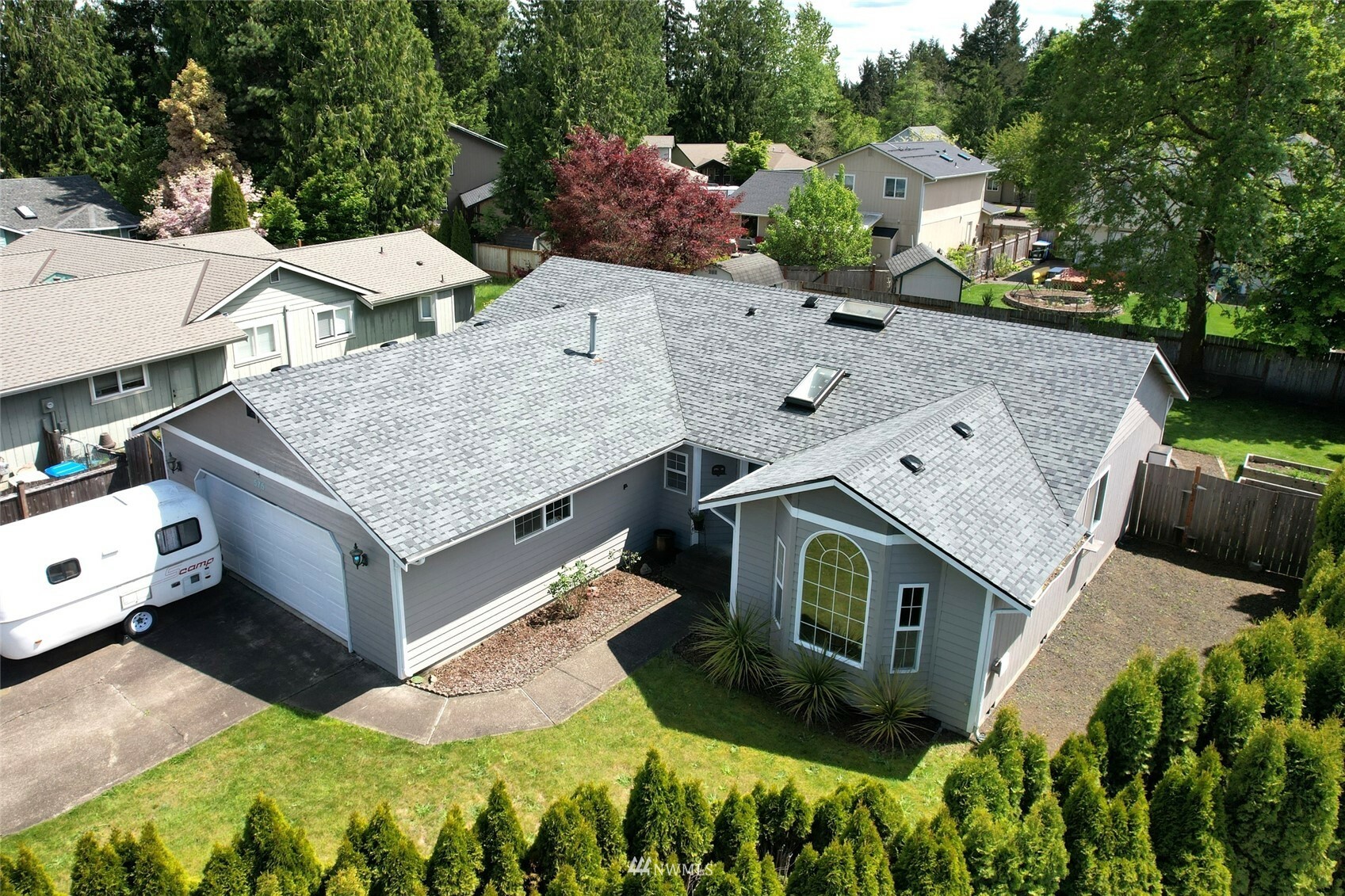 Property Photo:  575 Bell Court SE  WA 98501 