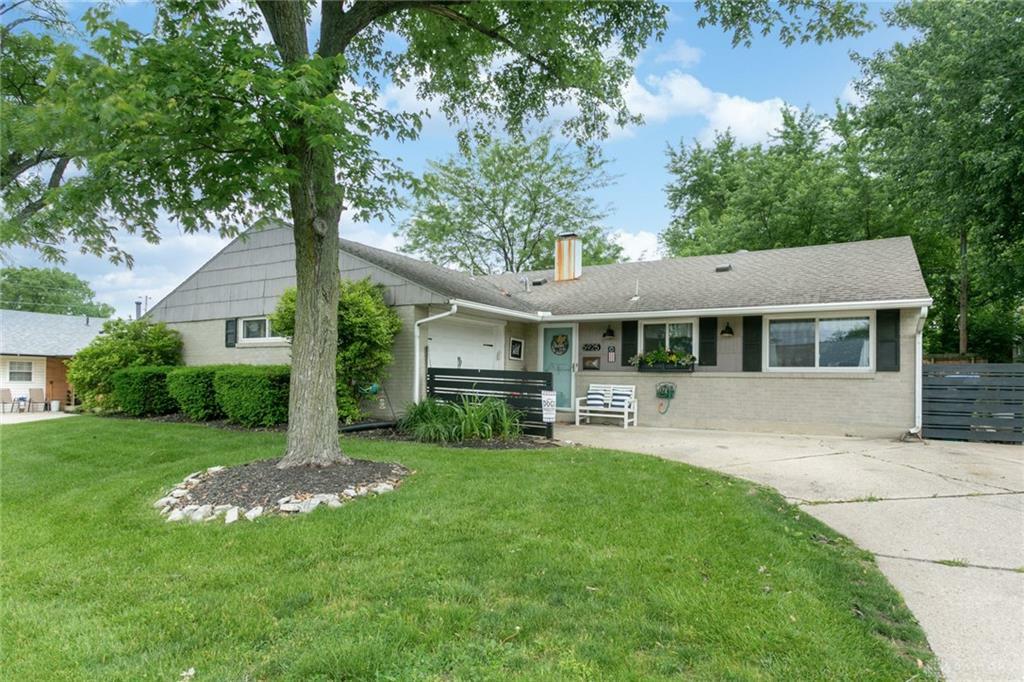 5925 Chatsworth Drive  Huber Heights OH 45424 photo