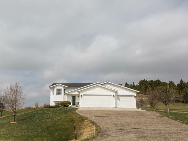 2432 Telluride Lane  Bismarck ND 58503 photo