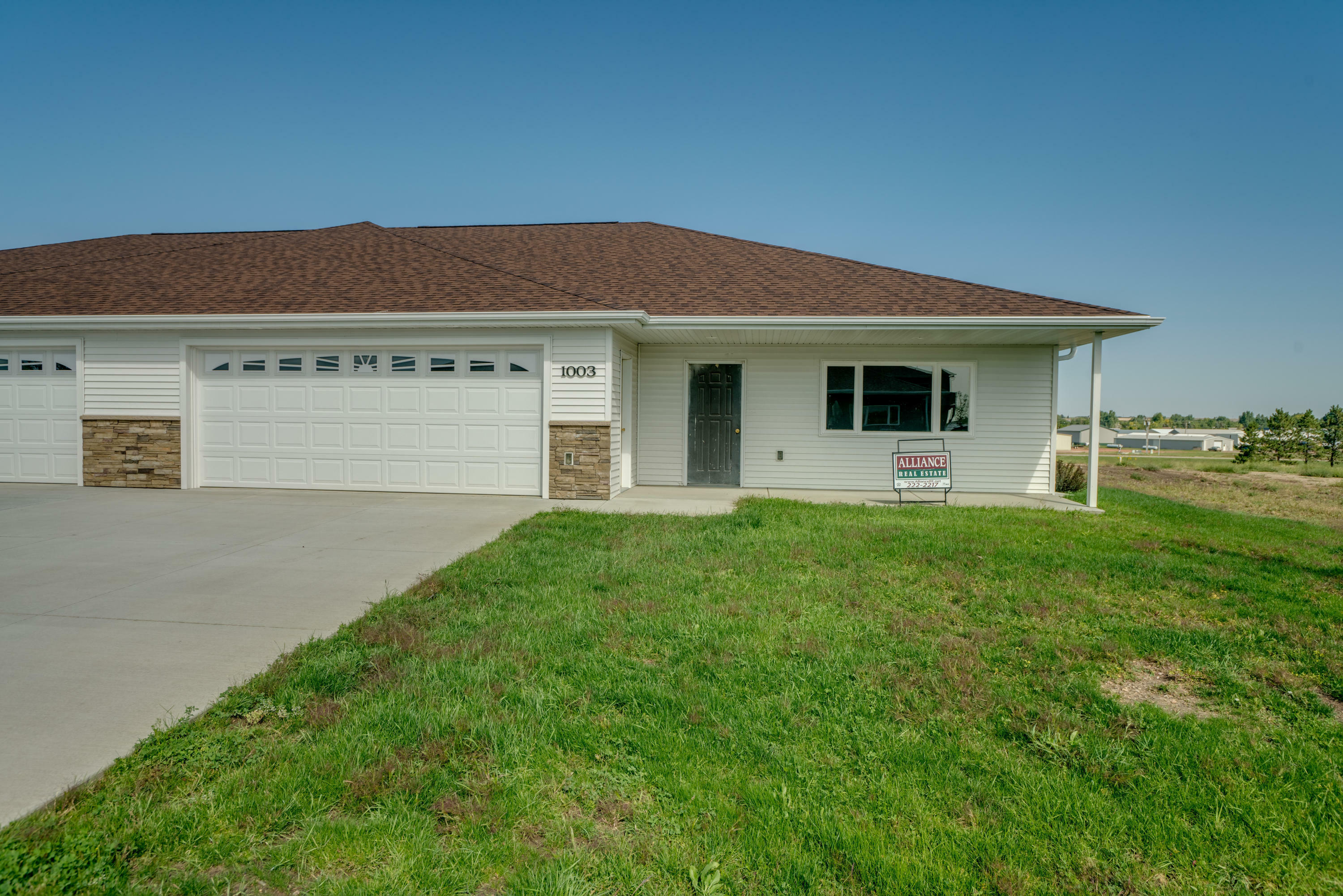 Property Photo:  1003 Otter Creek N  ND 58545 