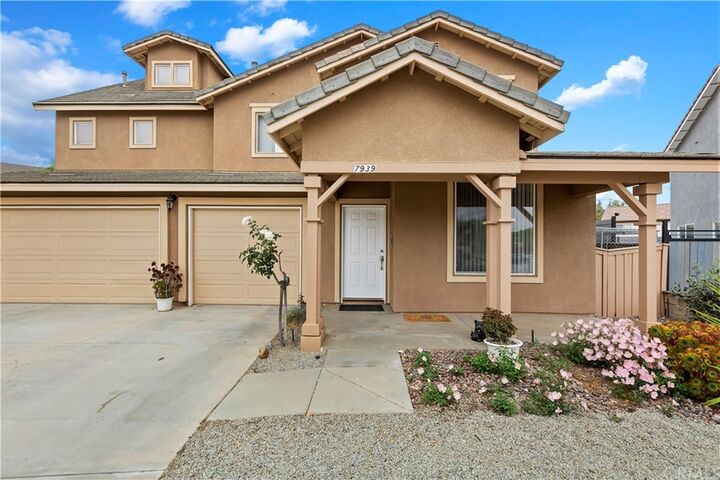 Property Photo:  7939 Devon Court  CA 92508 