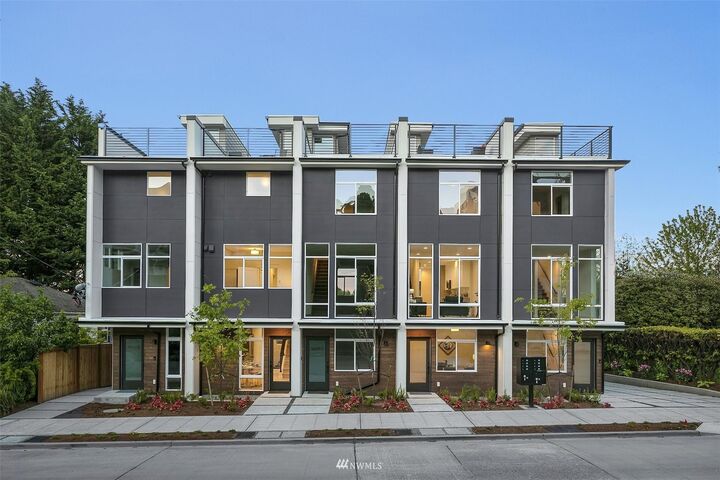 Property Photo: 1826 D 26th Avenue WA 98122